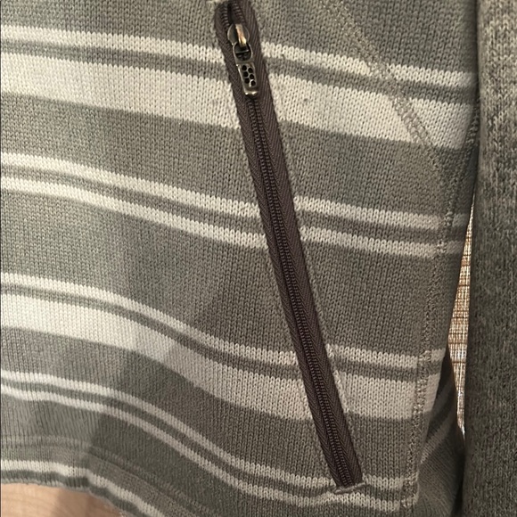 Patagonia Gray Striped Men's Sweater - Picture 4 of 6